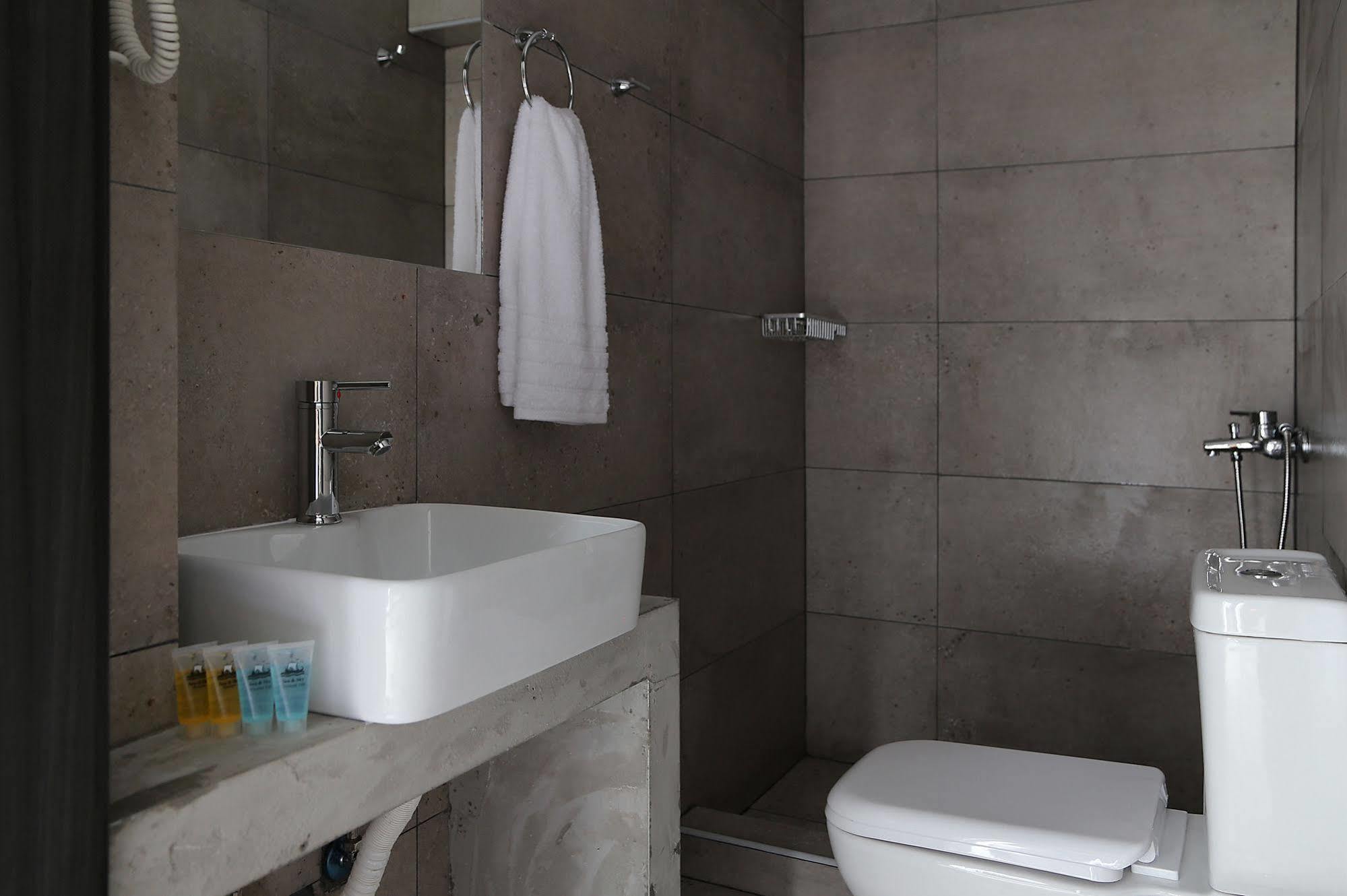 Design Architectonika Aparthotel สเกียธอสทาวน์ ภายนอก รูปภาพ